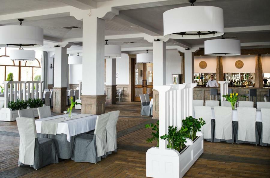Hotel Ros Pisz Eksteriør billede